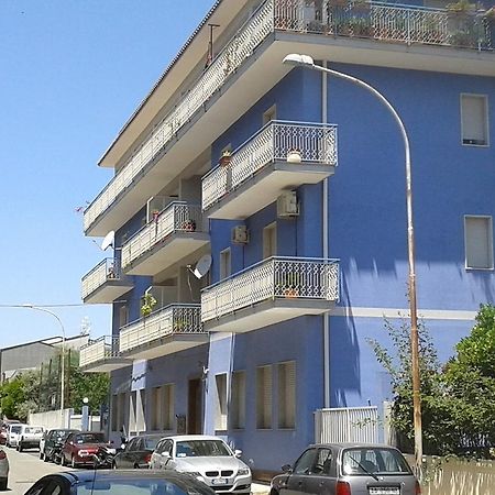 Joanne B&B Canicattini Bagni Bagian luar foto